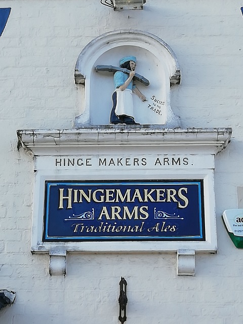 Hingemakers Arms